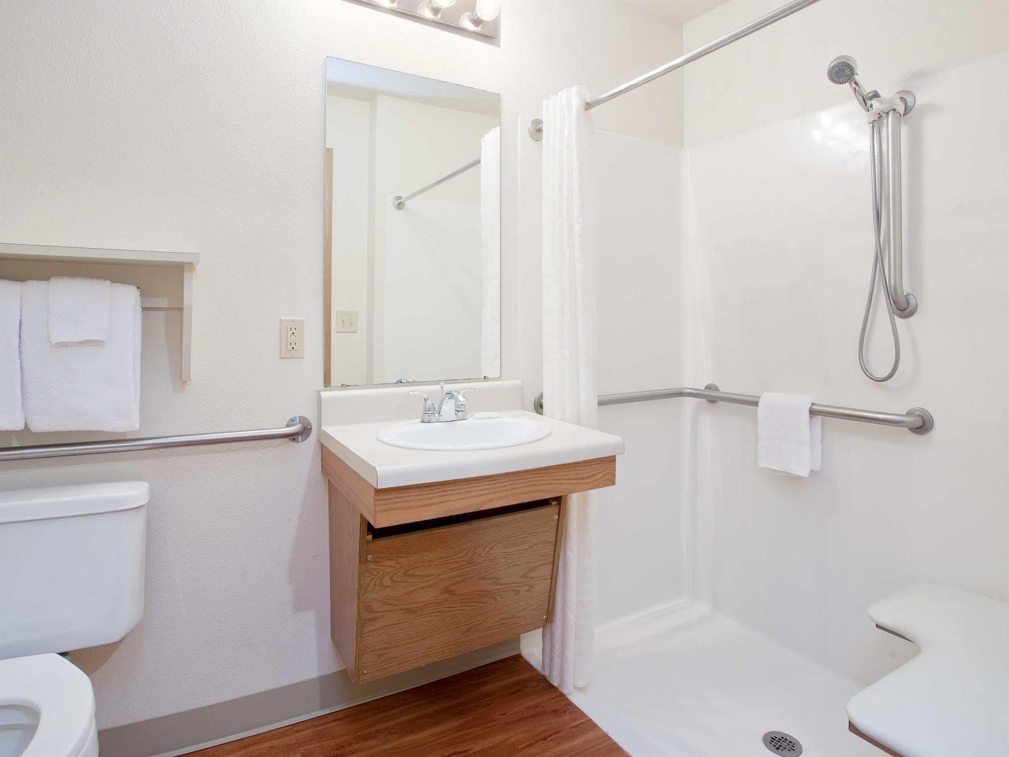 Woodspring Suites Bakersfield East Extérieur photo