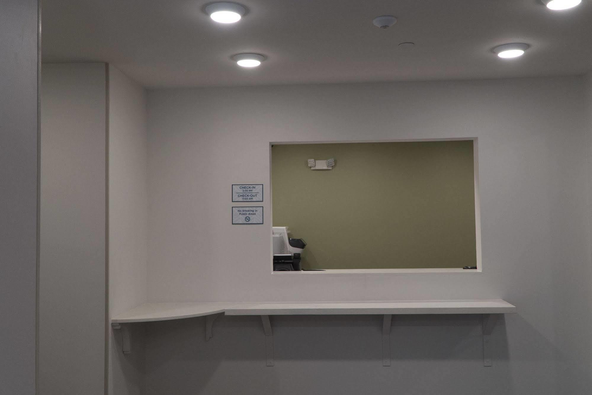 Woodspring Suites Bakersfield East Extérieur photo
